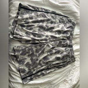 Men’s 7” Inseam Lululemon Shorts